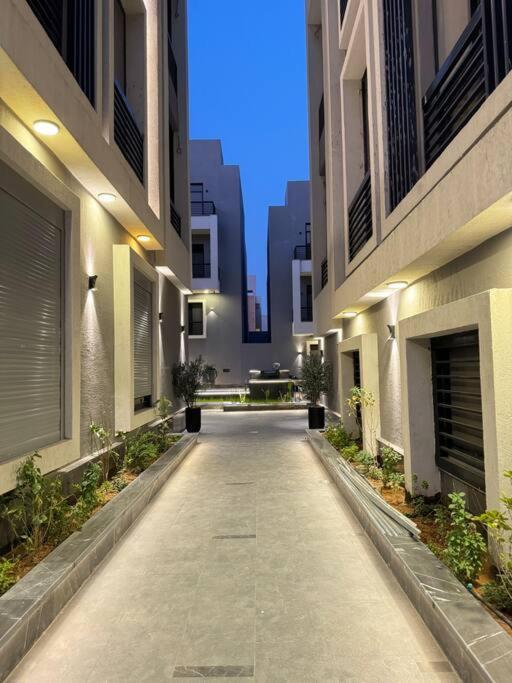 M11 New Hotel-style With Smart Entry * Riyadh
